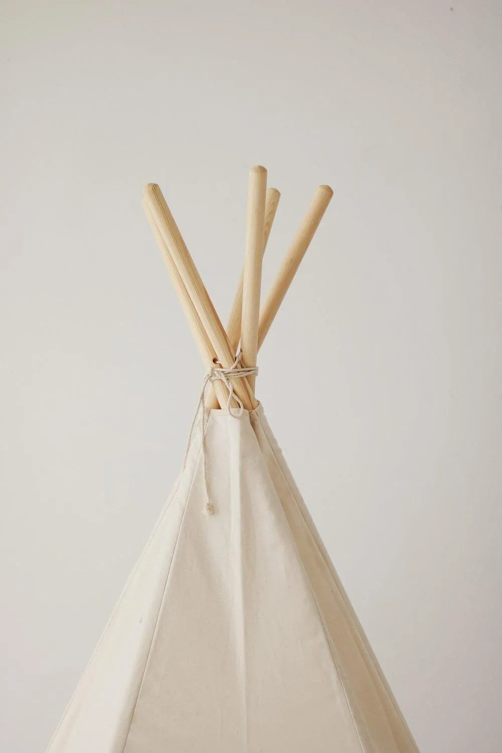Beige Teepee and Grey Linen Round Mat Set