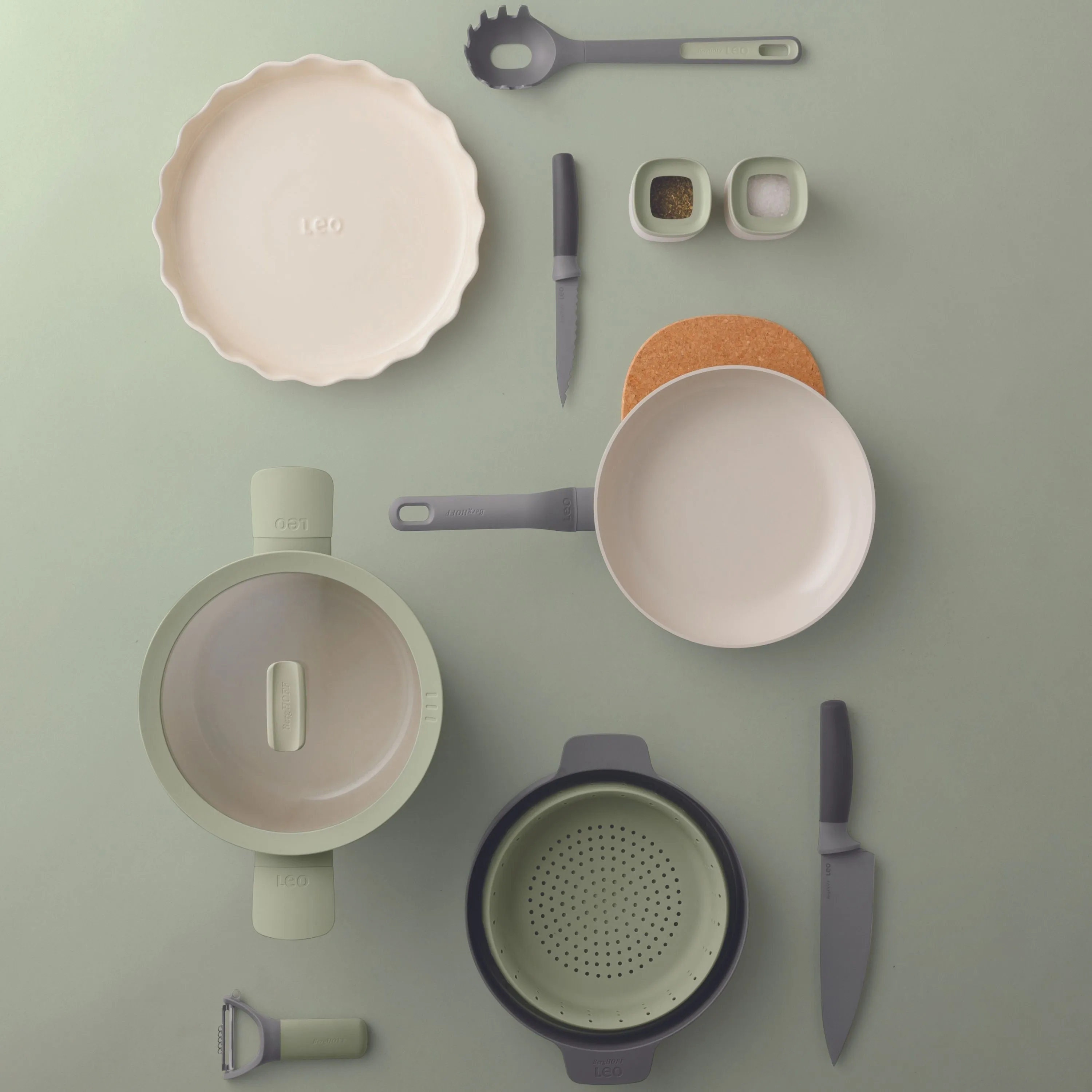 BergHOFF Balance Nonstick Ceramic 2Pc Frying Pan 9.5" and Nylon Turner 13.75", Recycled Aluminum, Sage