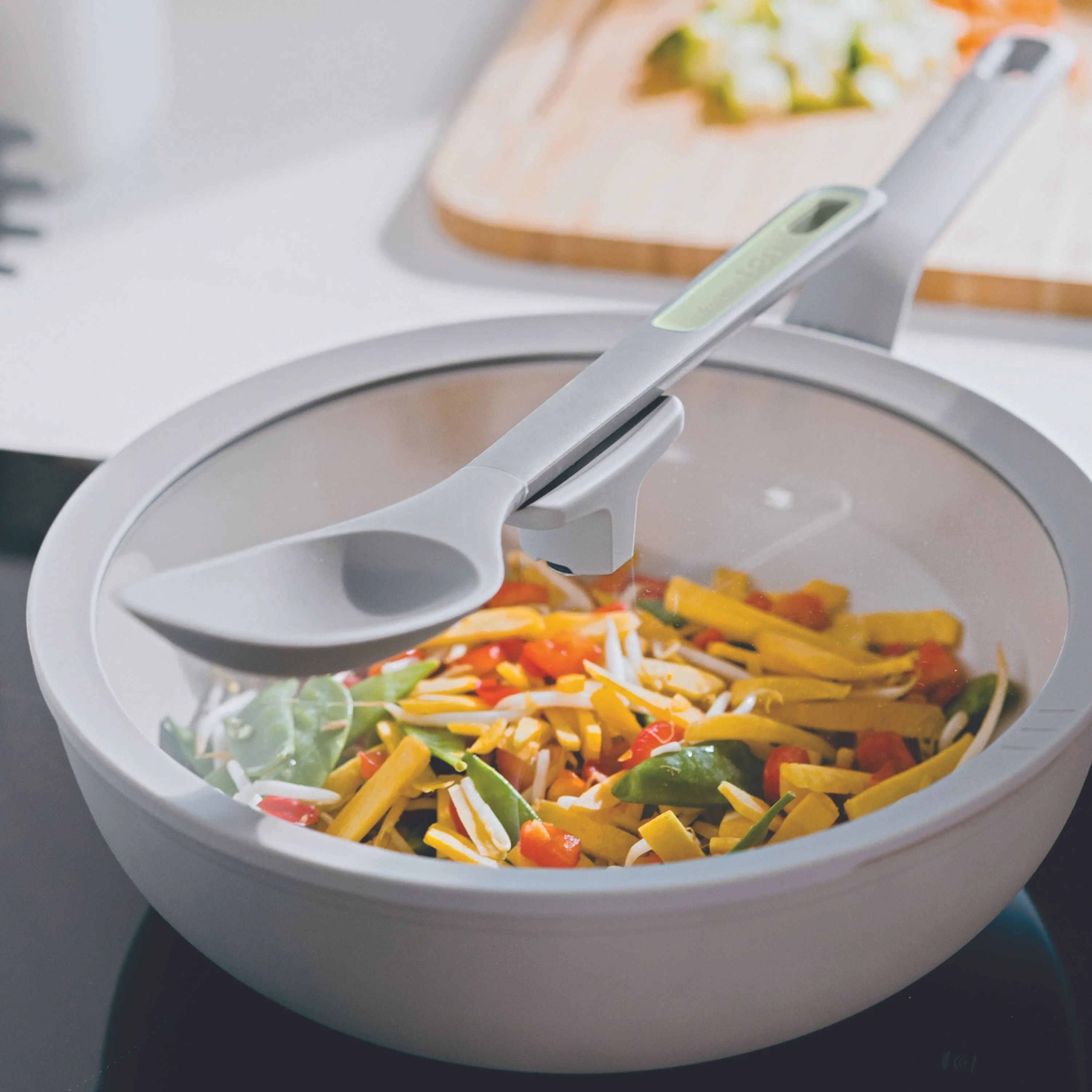 BergHOFF Balance Nonstick Ceramic Wok Pan 11", 4.4qt. With Glass Lid, Recycled Aluminum, Moonmist