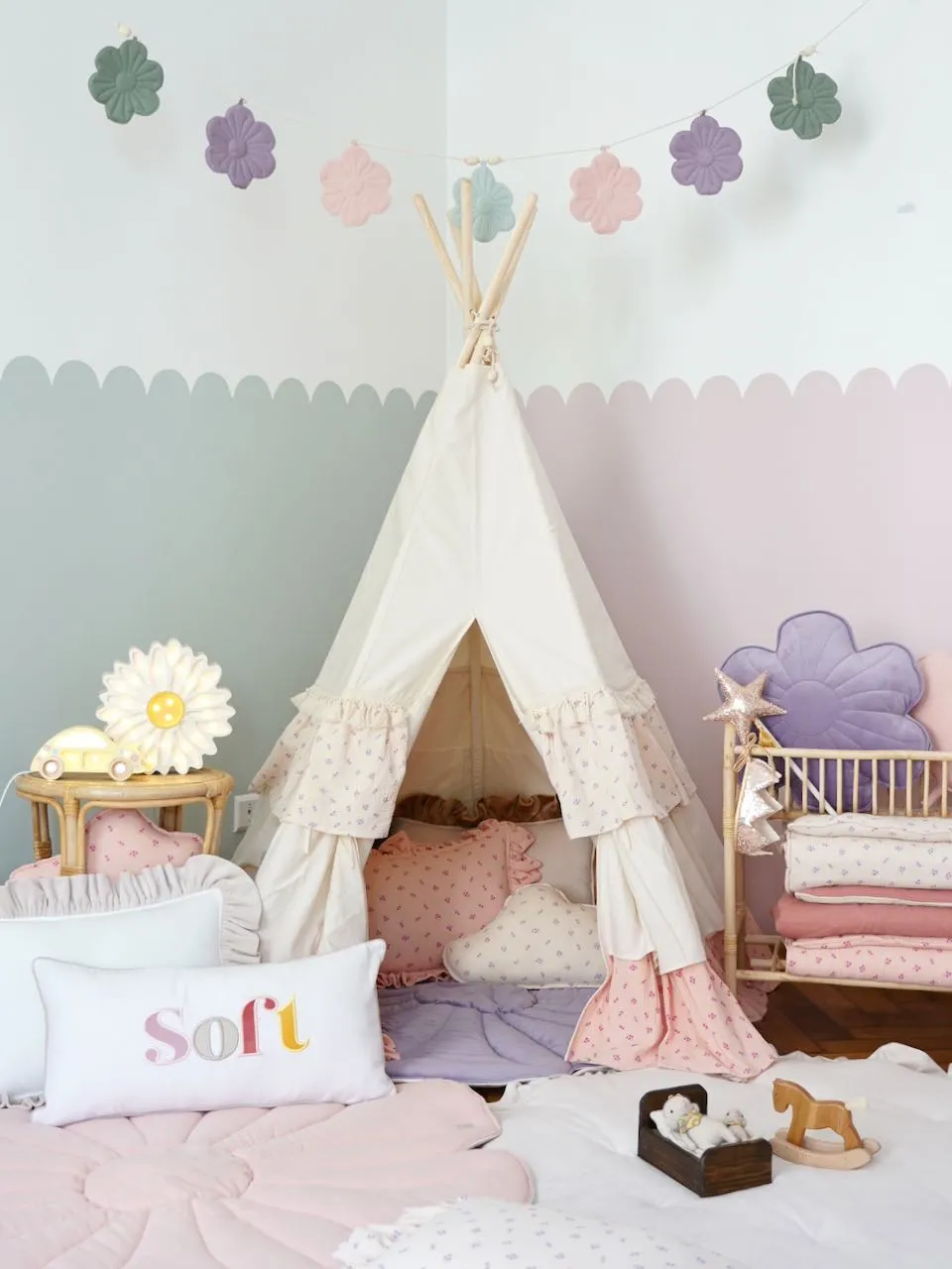 Forget-me-not - Teepee Tent With Frills And Light Pink Lily Flower Mat Set