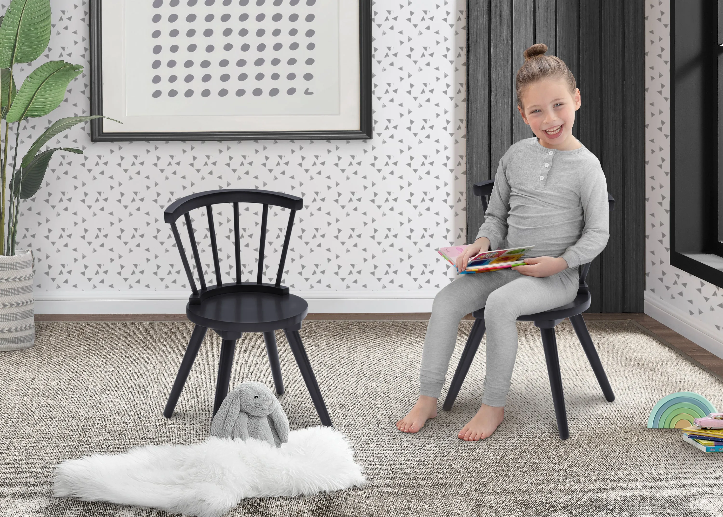 Windsor 2-Piece Chair Set